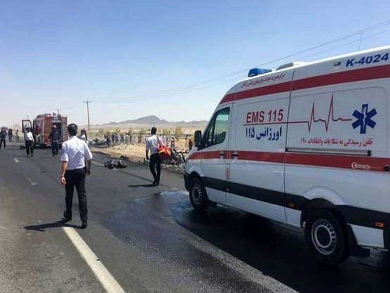مصدومیت ١۶ نفر بر اثر تصادف محور حمیل-اسلام‌آباد/ ١۵ نفر از مصدومین ترخیص شدند