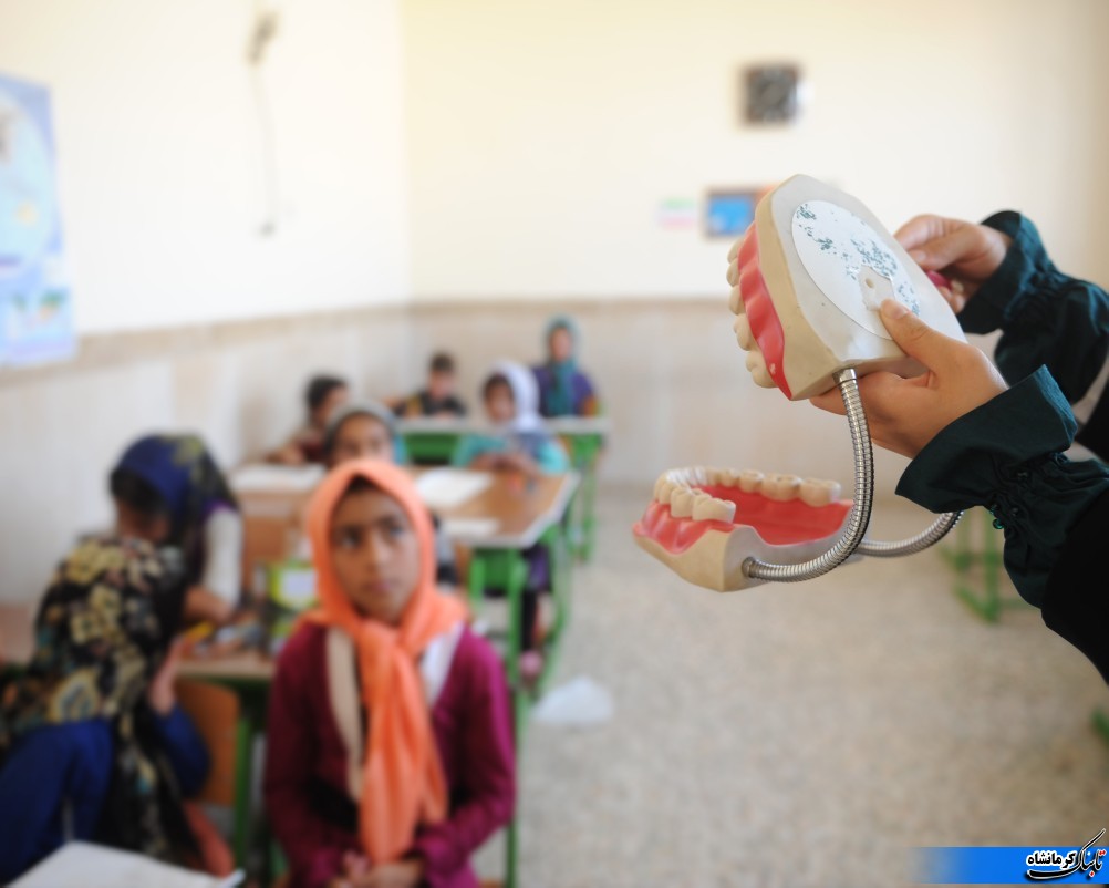 خدمات درمانی به مردم فیروزآباد کرمانشاه ادامه دارد خدمات درمانی به مردم فیروزآباد کرمانشاه ادامه دارد