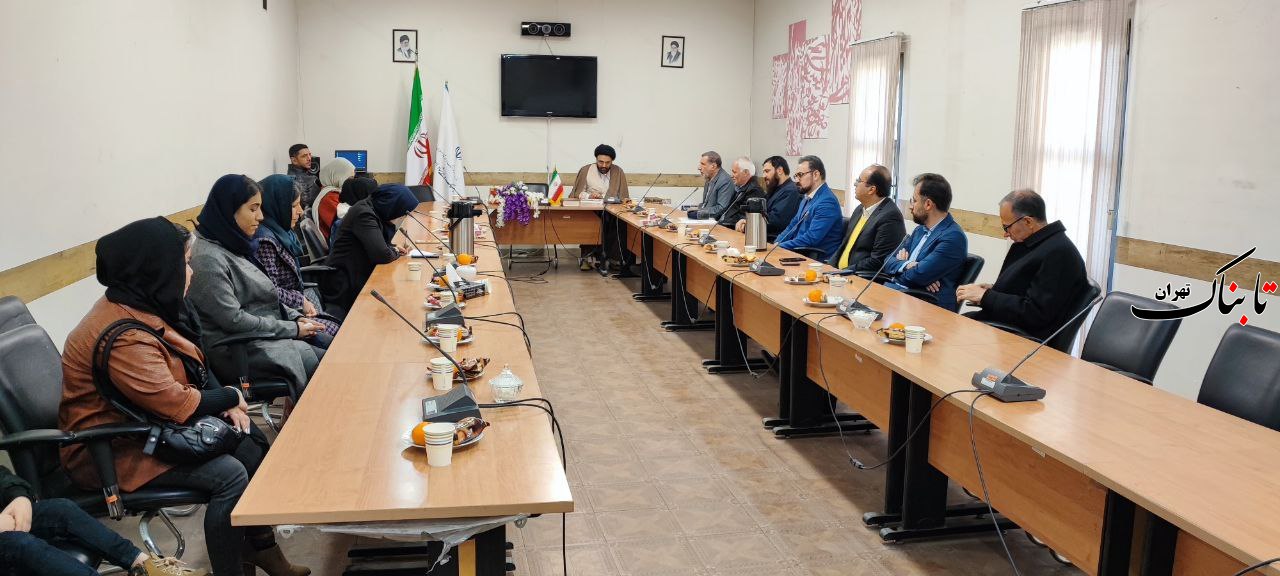 تقدیر از عوامل فیلم آن سوی آسمان