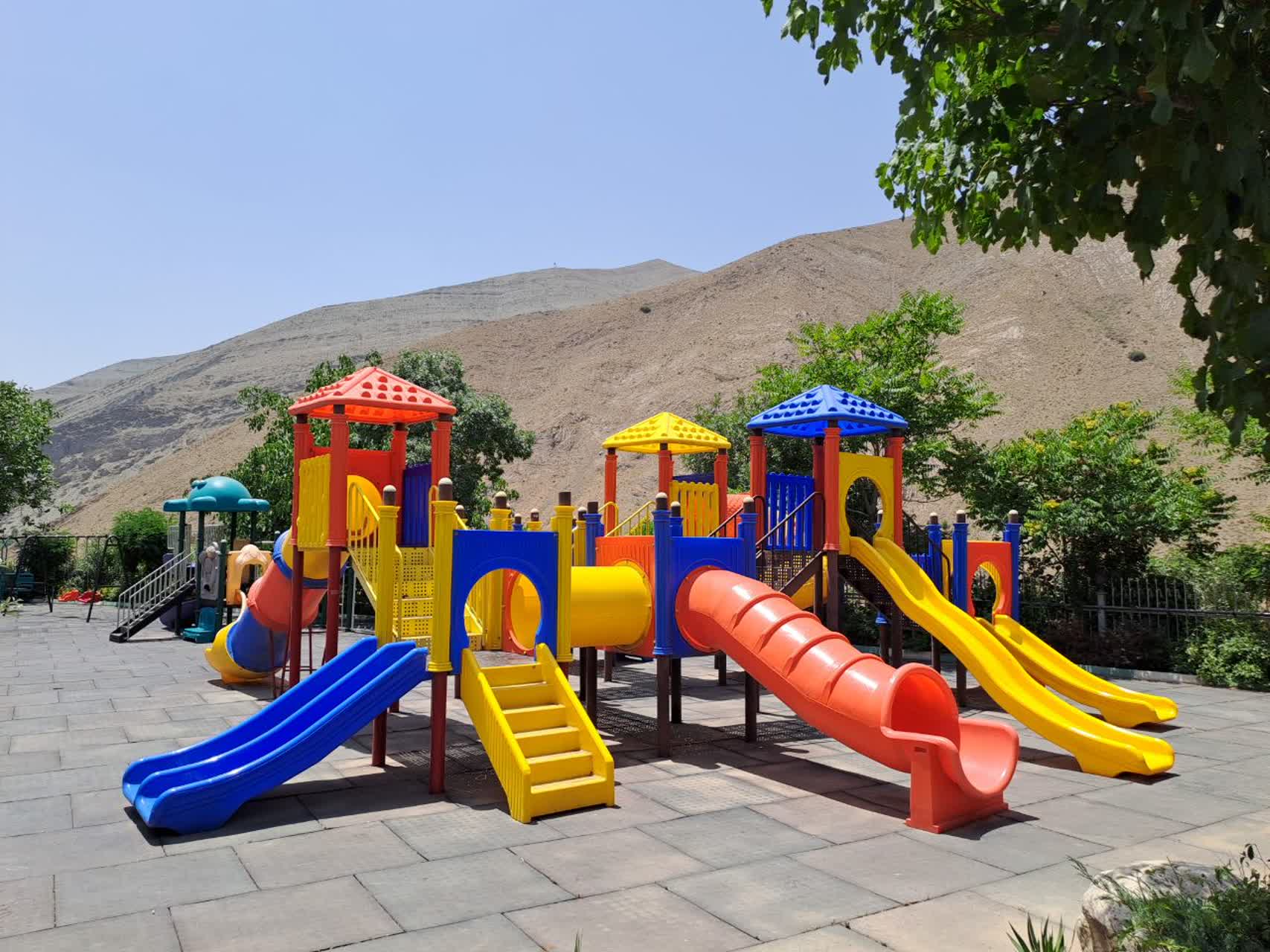 آئین افتتاح پروژه های عمرانی، ورزشی، فرهنگی و خدماتی شهرداری اوشان، فشم و میگون:&nbsp;