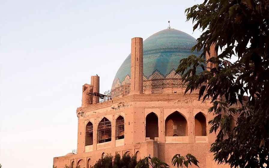 زنجان، پایتخت شور ایران: سفری به سرزمین مردان فولاد زنجان، پایتخت شور ایران: سفری به سرزمین مردان فولاد