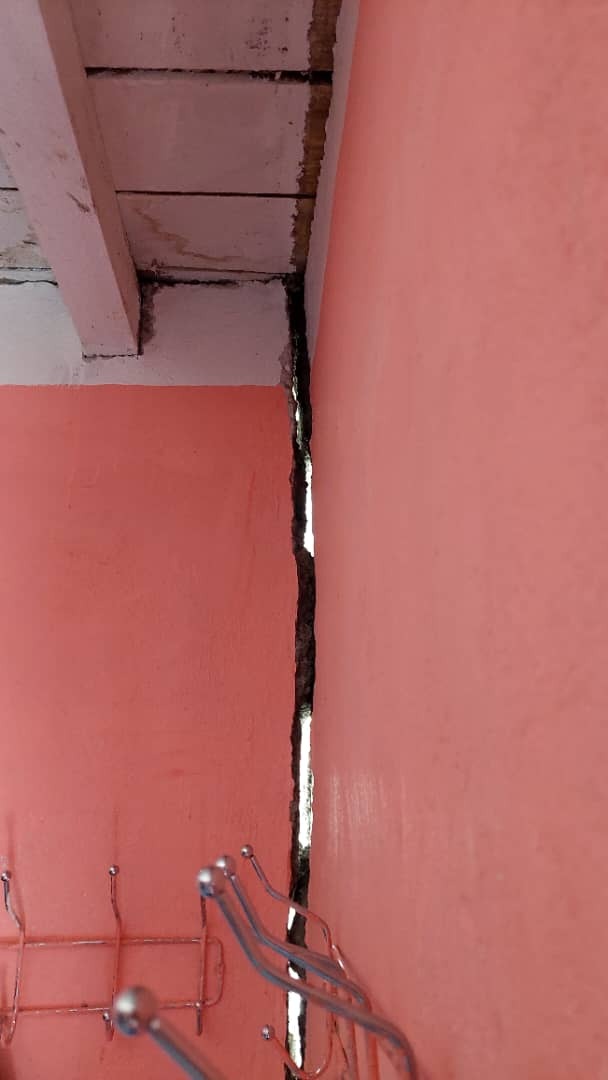 سیستان و بلوچستان حتی محروم از ثبت زلزله/ پس از 1 ماه در دمای بالای 50 درجه هنوز مردم روستای آبگاه در خیابان میخوابند سیستان و بلوچستان حتی محروم از ثبت زلزله/ پس از 1 ماه در دمای بالای 50 درجه هنوز مردم روستای آبگاه در خیابان میخوابند