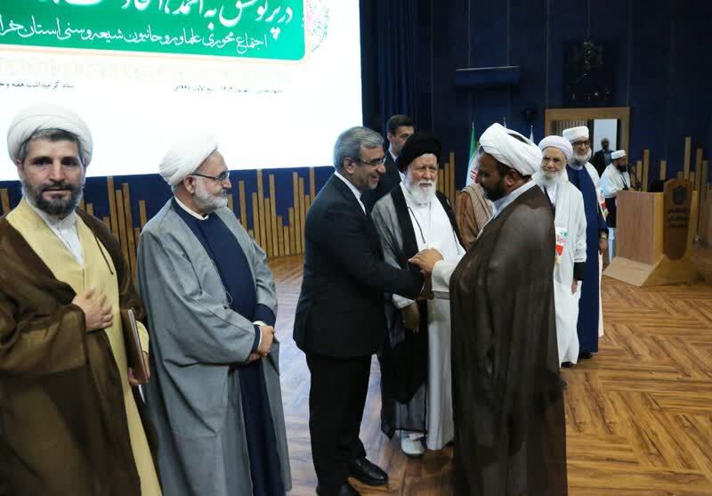 مشهد ظرفیت تبدیل شدن به پایتخت گفت&zwnj;وگوی بین مذاهب اسلامی و ادیان الهی را دارد