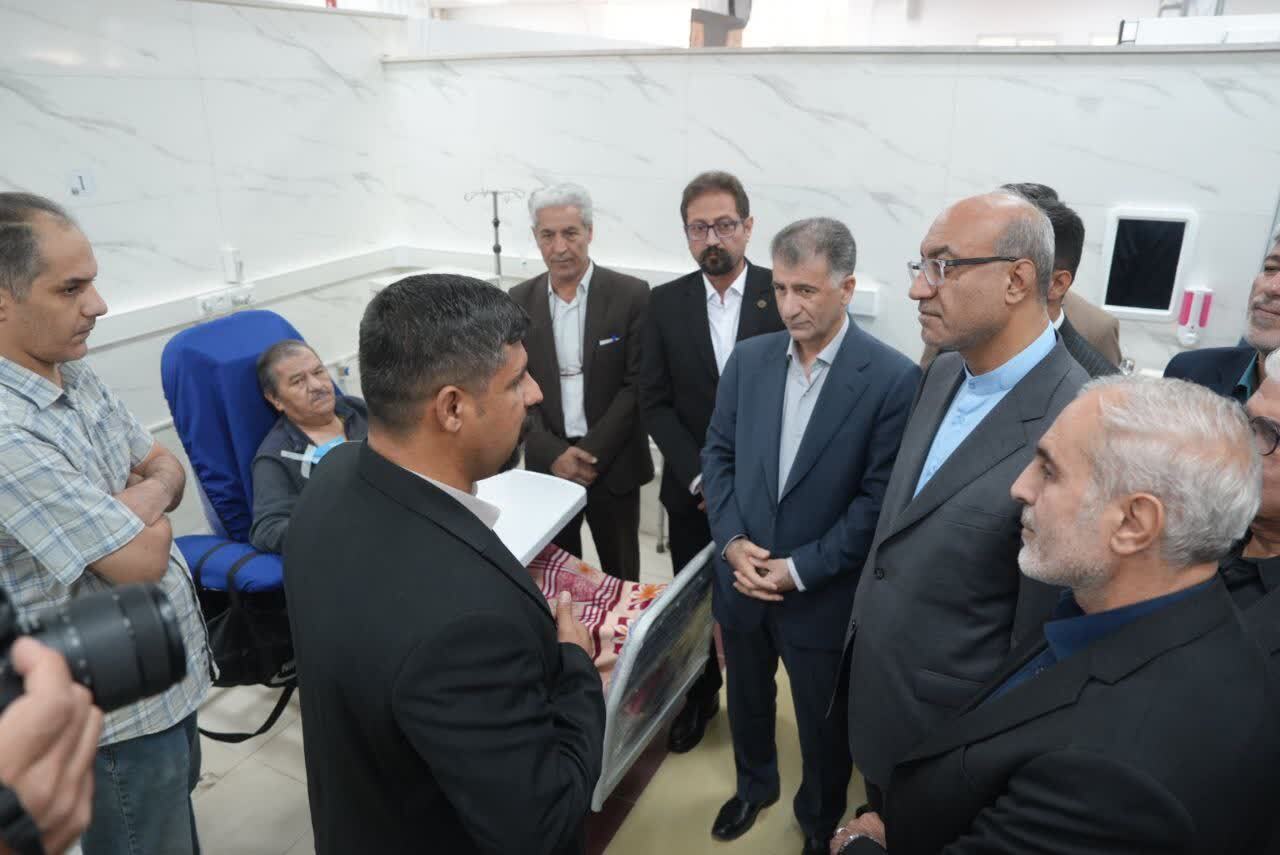 بزرگ&zwnj;ترین مرکز دیالیز غرب کشور در کرمانشاه افتتاح شد / گامی بزرگ در ارتقاء خدمات درمانی بیماران کلیوی