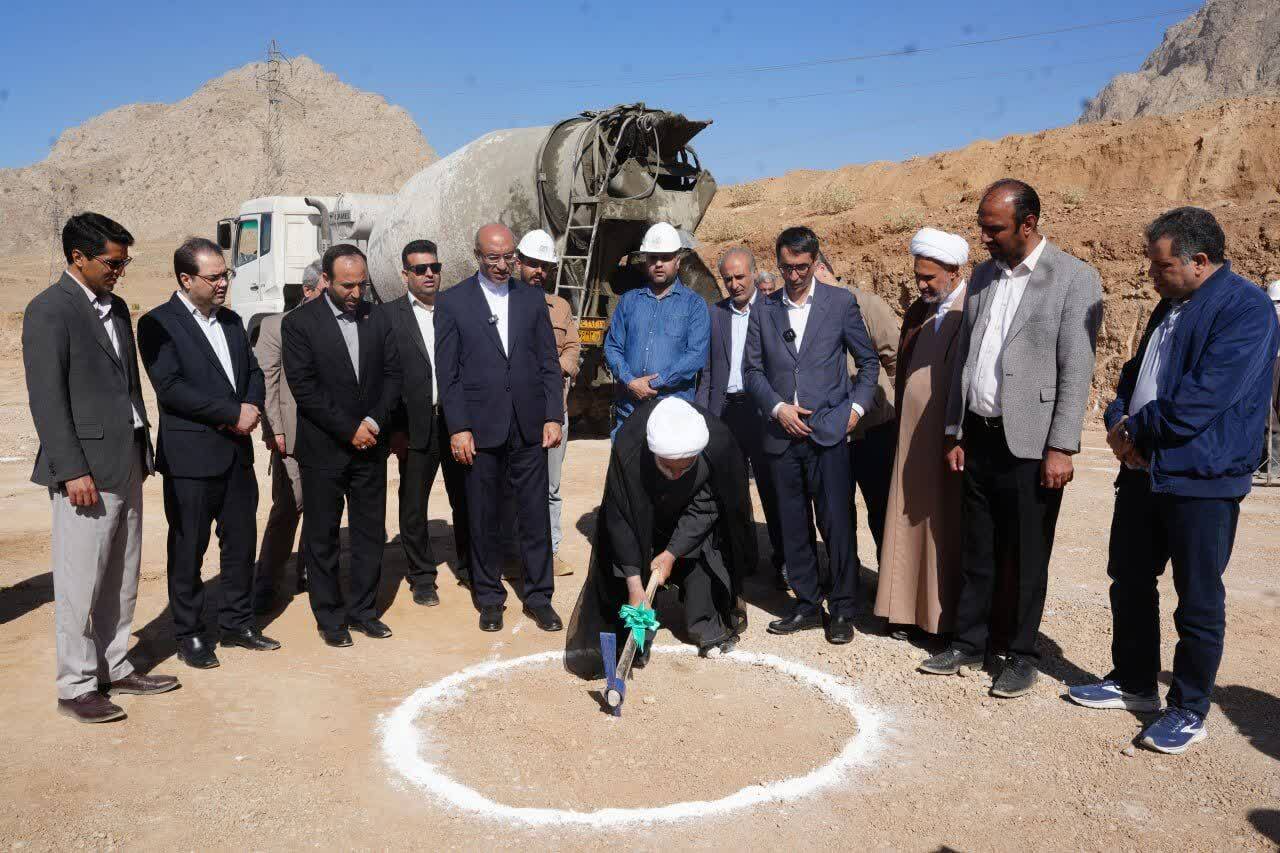 آغاز عملیات اجرایی پروژه مسکن ۲۴۰ واحدی سراج کرمانشاه / ۱۲۰ واحد برای خانواده دارای دو معلول و بیشتر