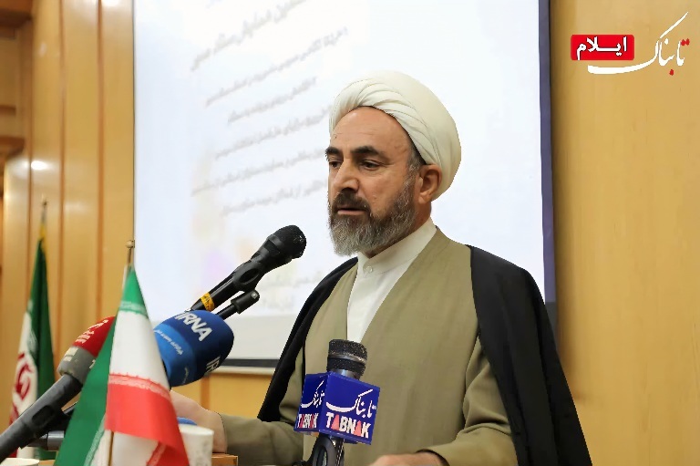 مصلحان اجتماعی ستون های آرامش در جامعه اند