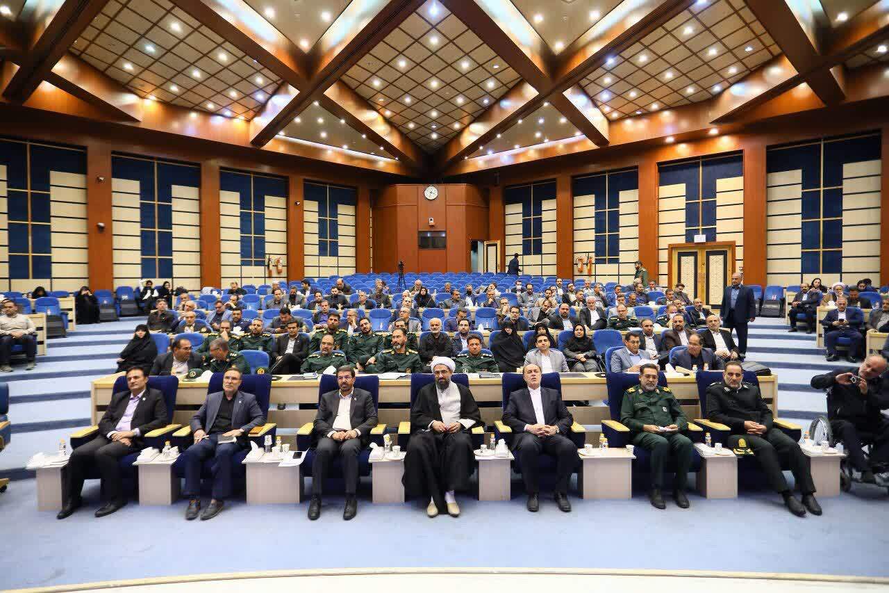 تفکر بسیجی، راهبرد موفق در جنگ اقتصادی و فرهنگی است تفکر بسیجی، راهبرد موفق در جنگ اقتصادی و فرهنگی است