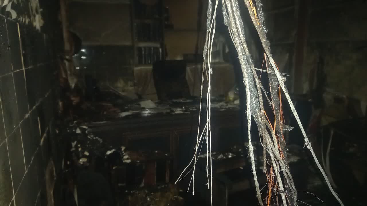 در پی دو حادثه آتش سوزی در همدان یک نفر جان باخت و دو نفر مصدوم شدند در پی دو حادثه آتش سوزی در همدان یک نفر جان باخت و دو نفر مصدوم شدند